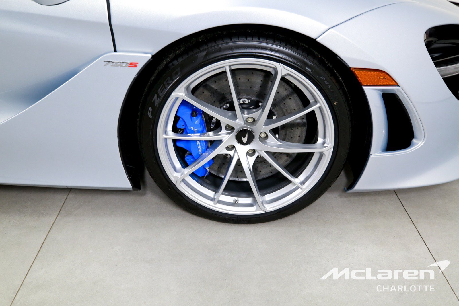 Used 2026 McLaren 750S Spider photo 28