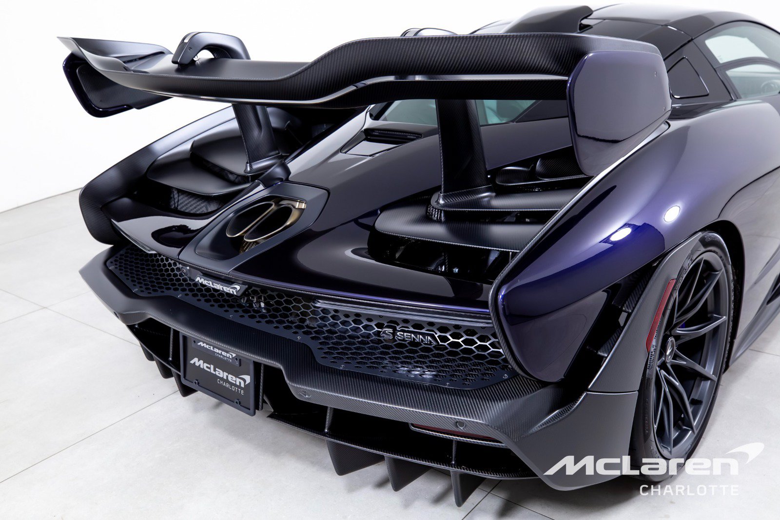 Used 2019 McLaren Senna photo 40