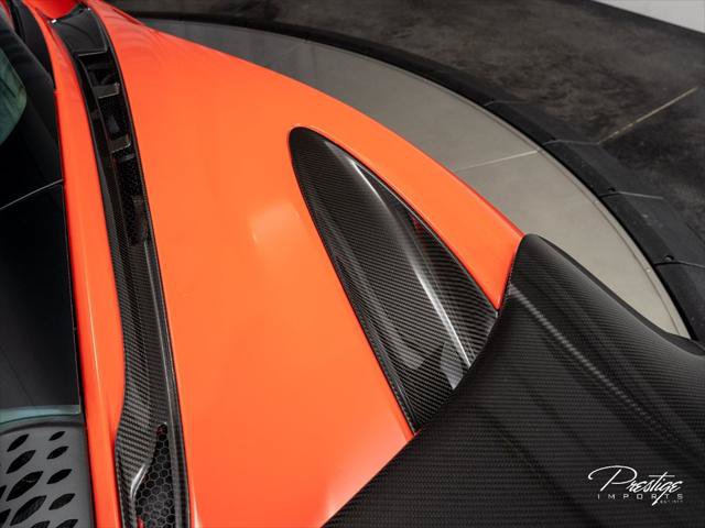 Used 2021 McLaren 765LT photo 32