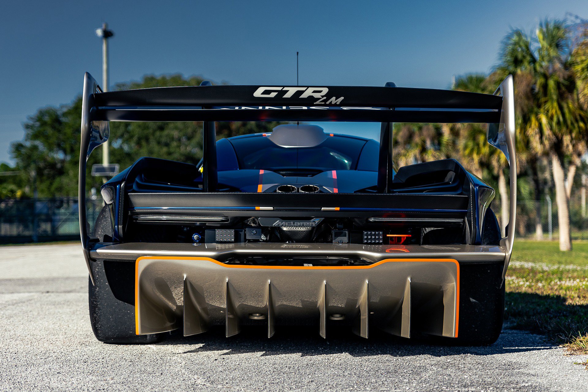 Used 2020 McLaren Senna photo 10