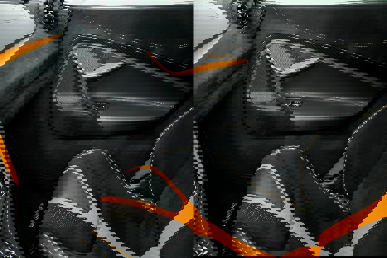 Used 2019 McLaren 720S Performance photo 38