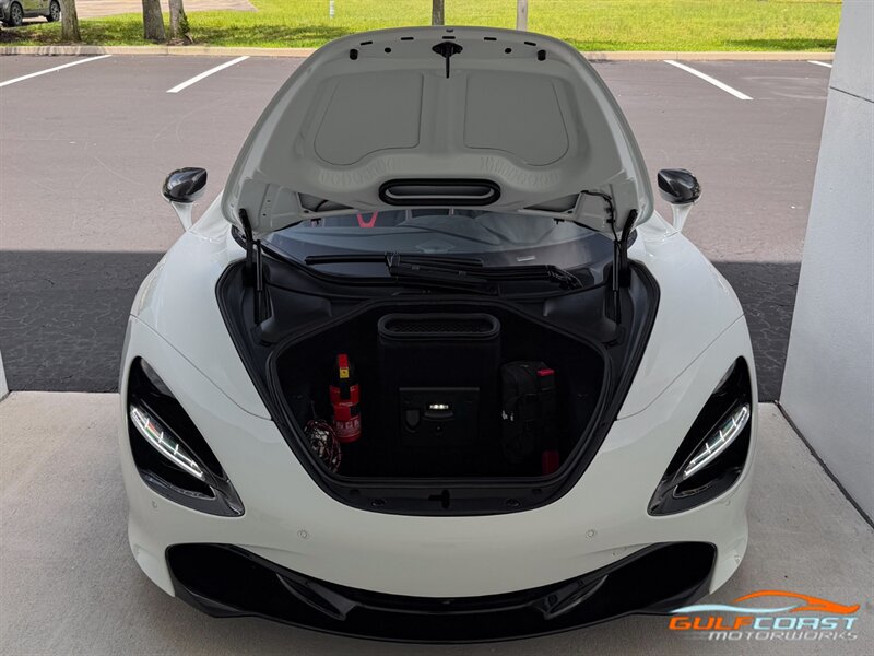 Used 2021 McLaren 720S Performance photo 35