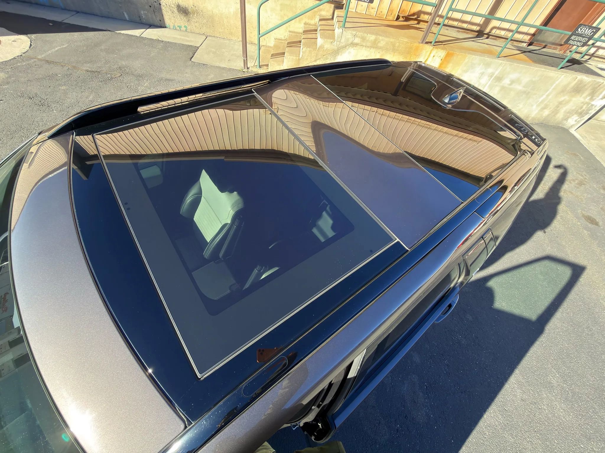 2023 Land Rover Discovery Metropolitan Edition