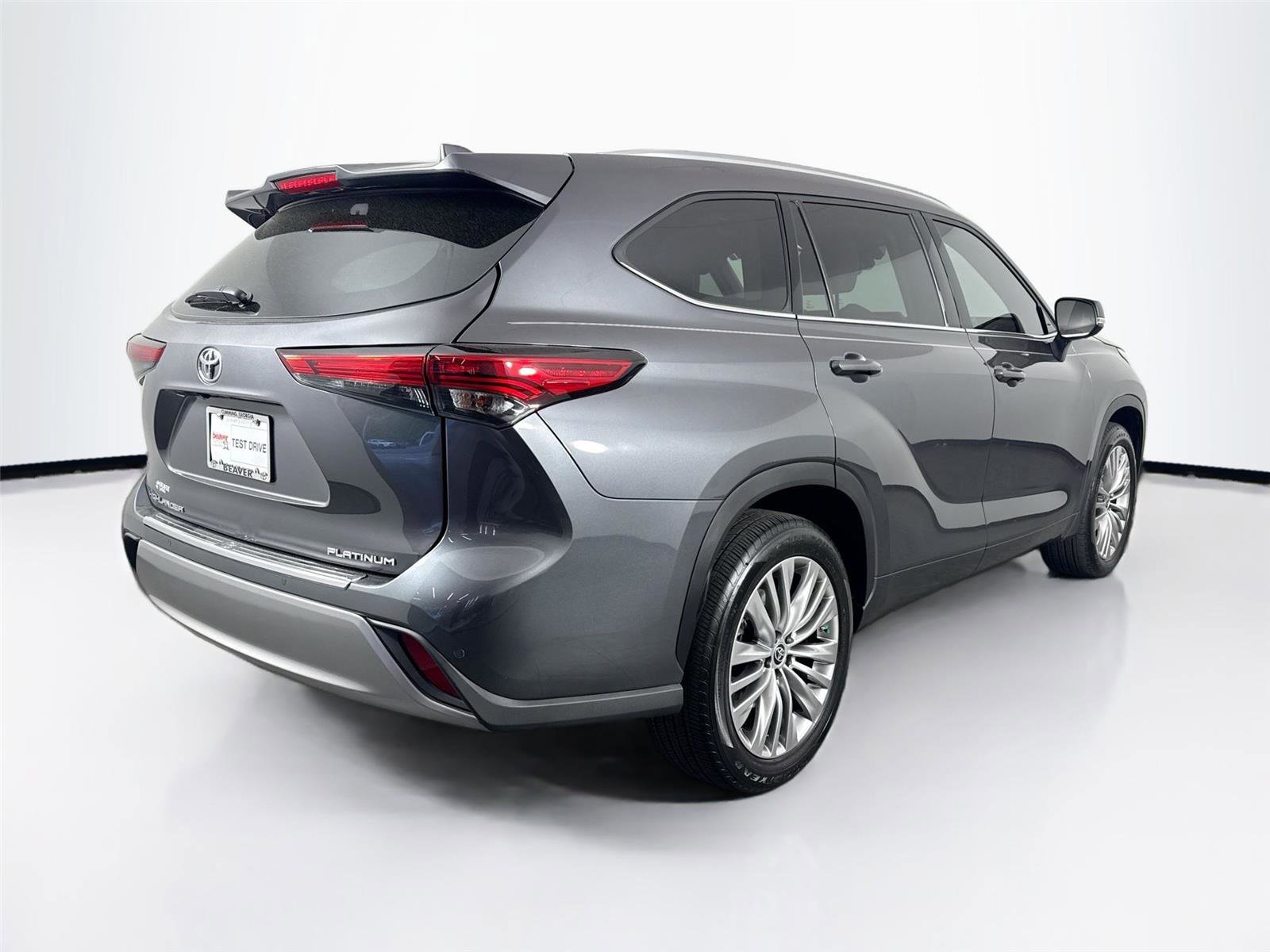 2022 Toyota Highlander Platinum