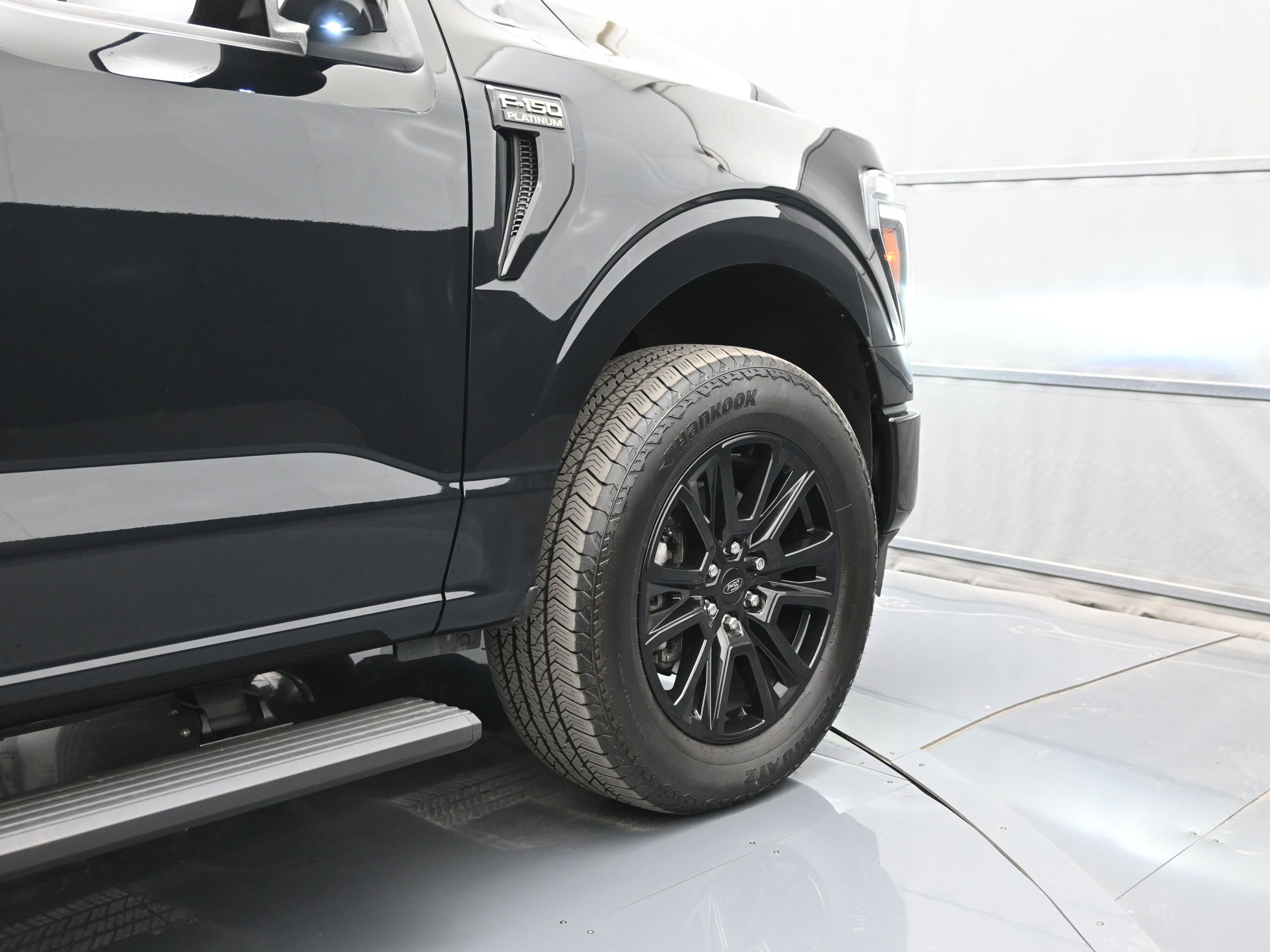 2025 Ford F150 Platinum