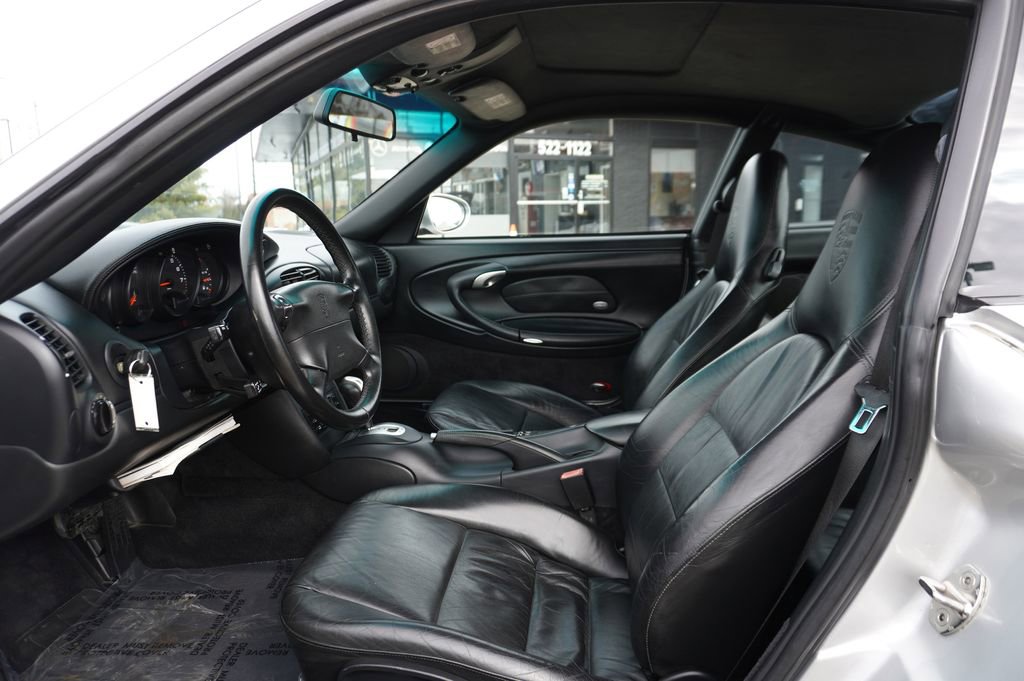 2001 Porsche 911 Carrera