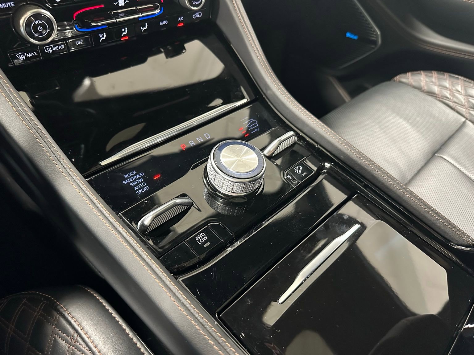 2024 Jeep Grand Cherokee Summit