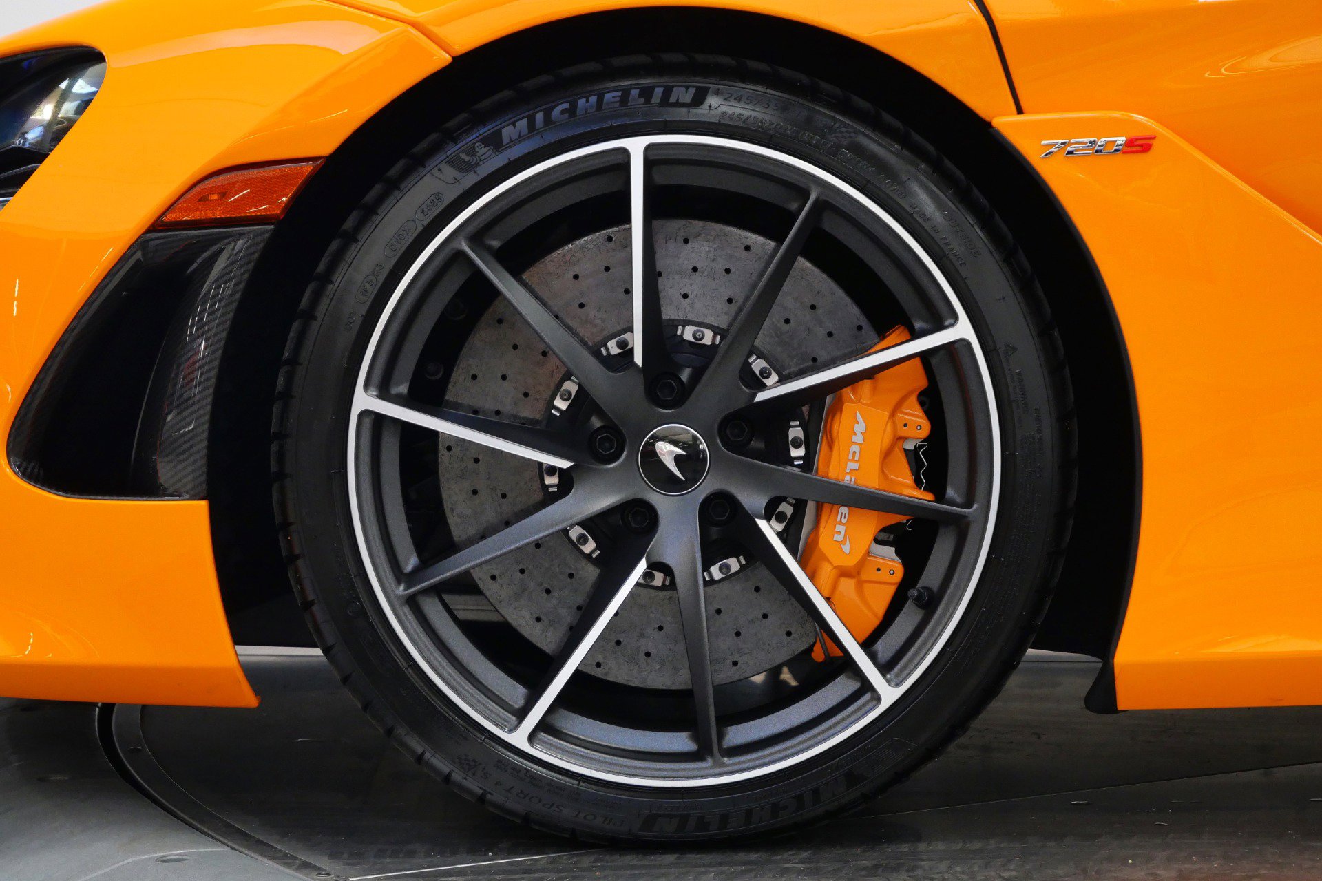 Used 2022 McLaren 720S Performance photo 10