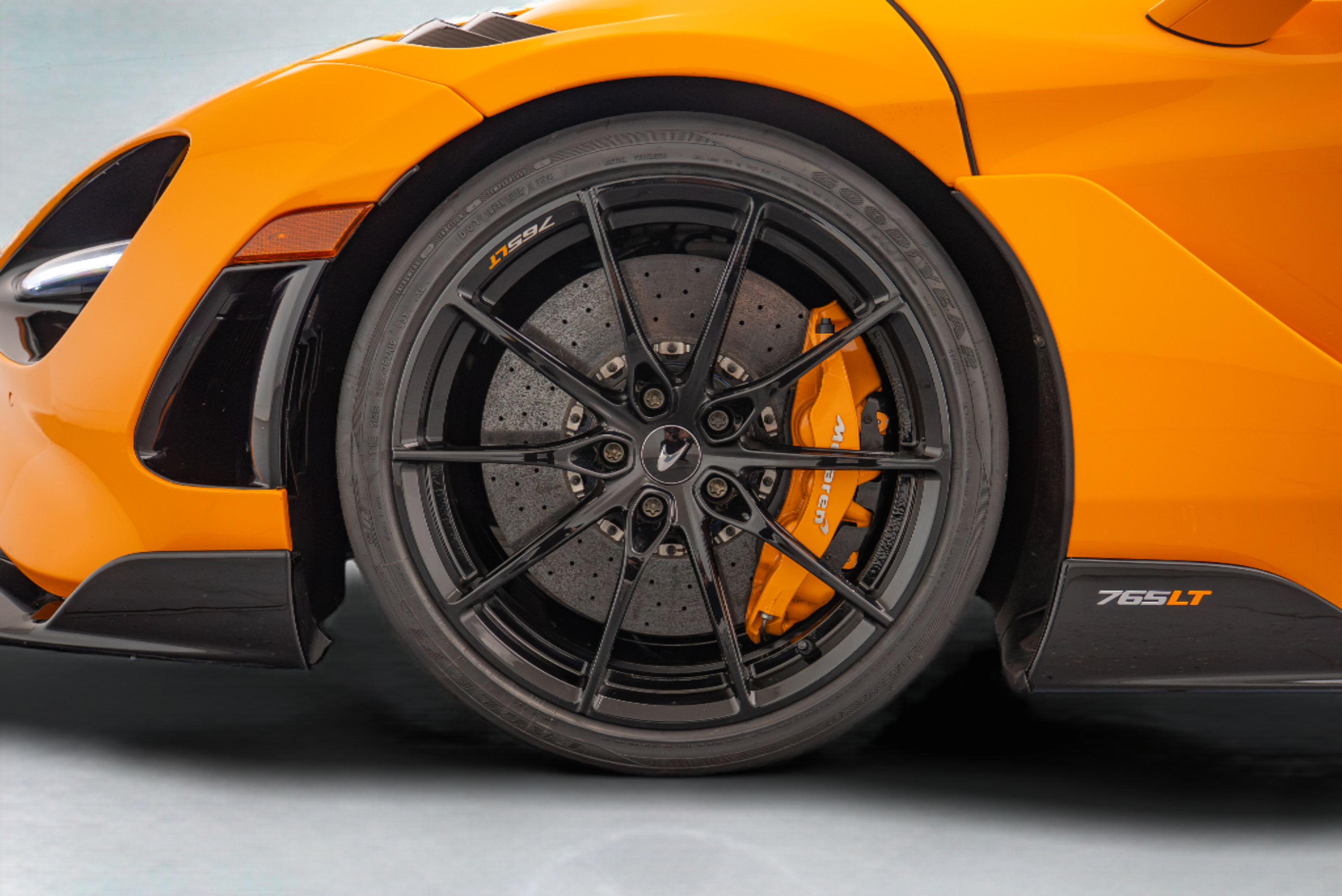 Used 2021 McLaren 765LT photo 20