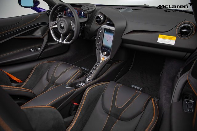 Used 2025 McLaren 750S Spider photo 10