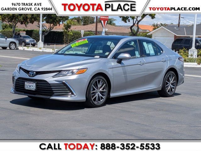 Used 2021 Toyota Camry XLE