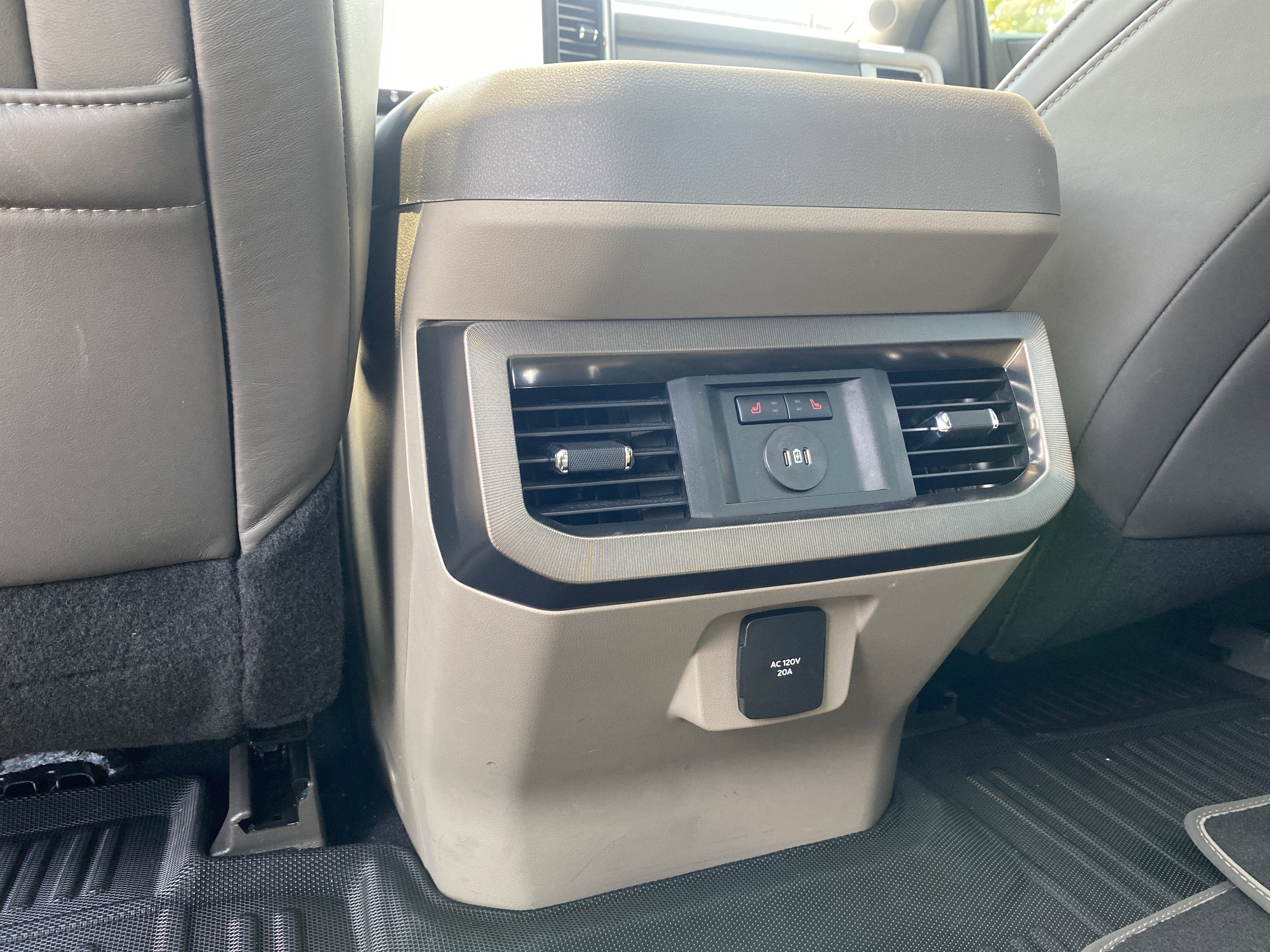 2025 Ford F250 Platinum