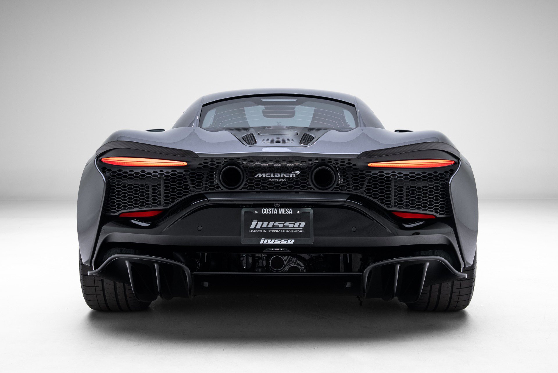 2023 McLaren Artura