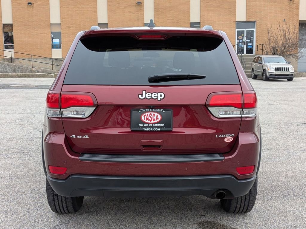 2020 Jeep Grand Cherokee Laredo