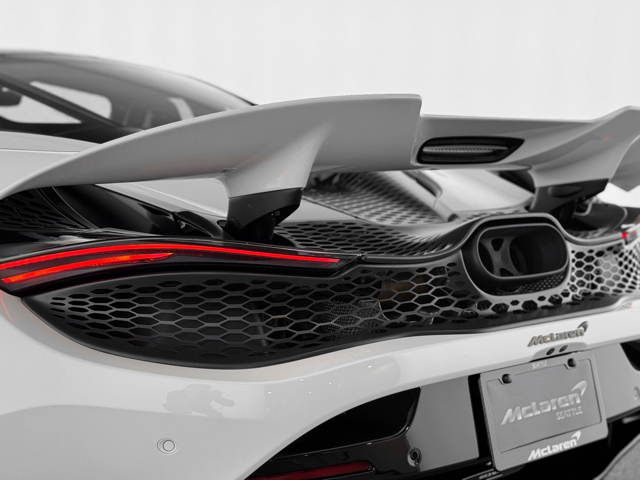 Used 2026 McLaren 750S photo 46