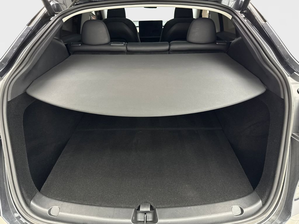 2024 Tesla Model Y Performance