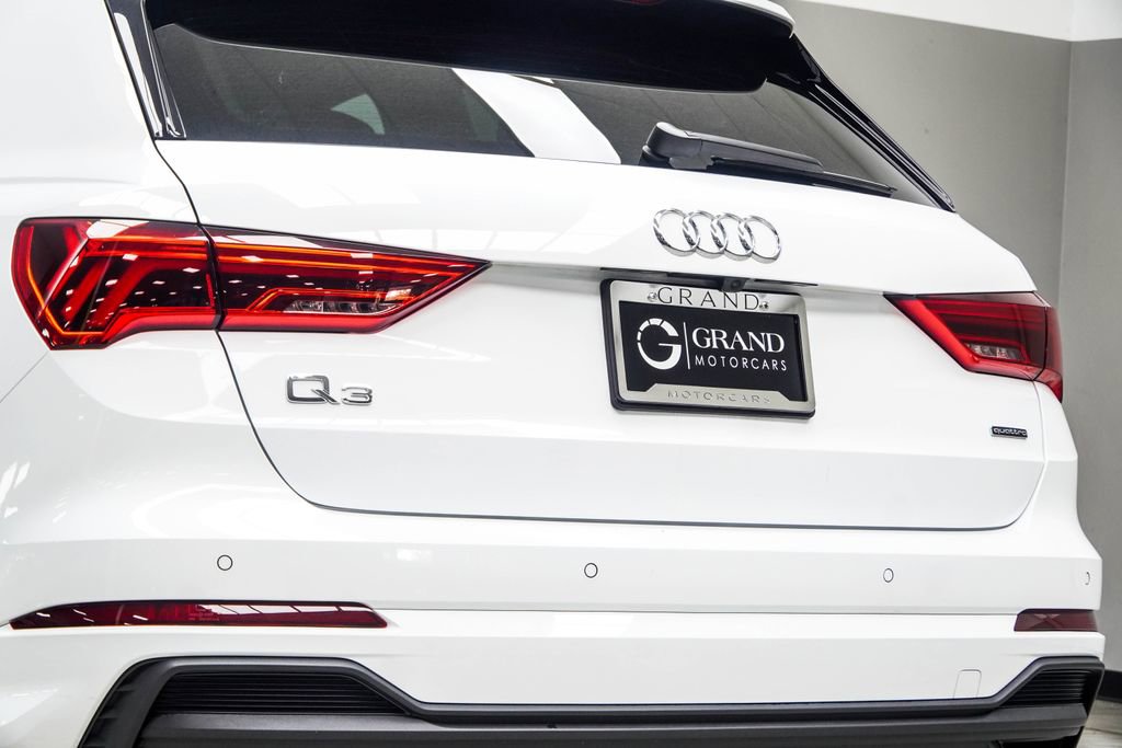 2025 Audi Q3 2.0T Premium