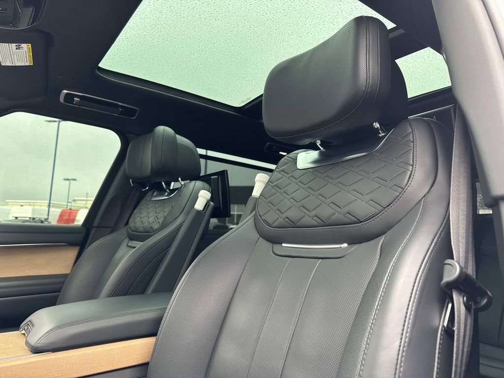 2023 Land Rover Range Rover SV