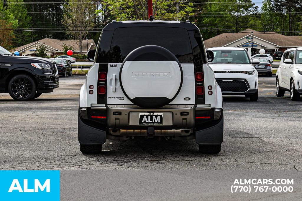 2022 Land Rover Defender 110 X-Dynamic SE