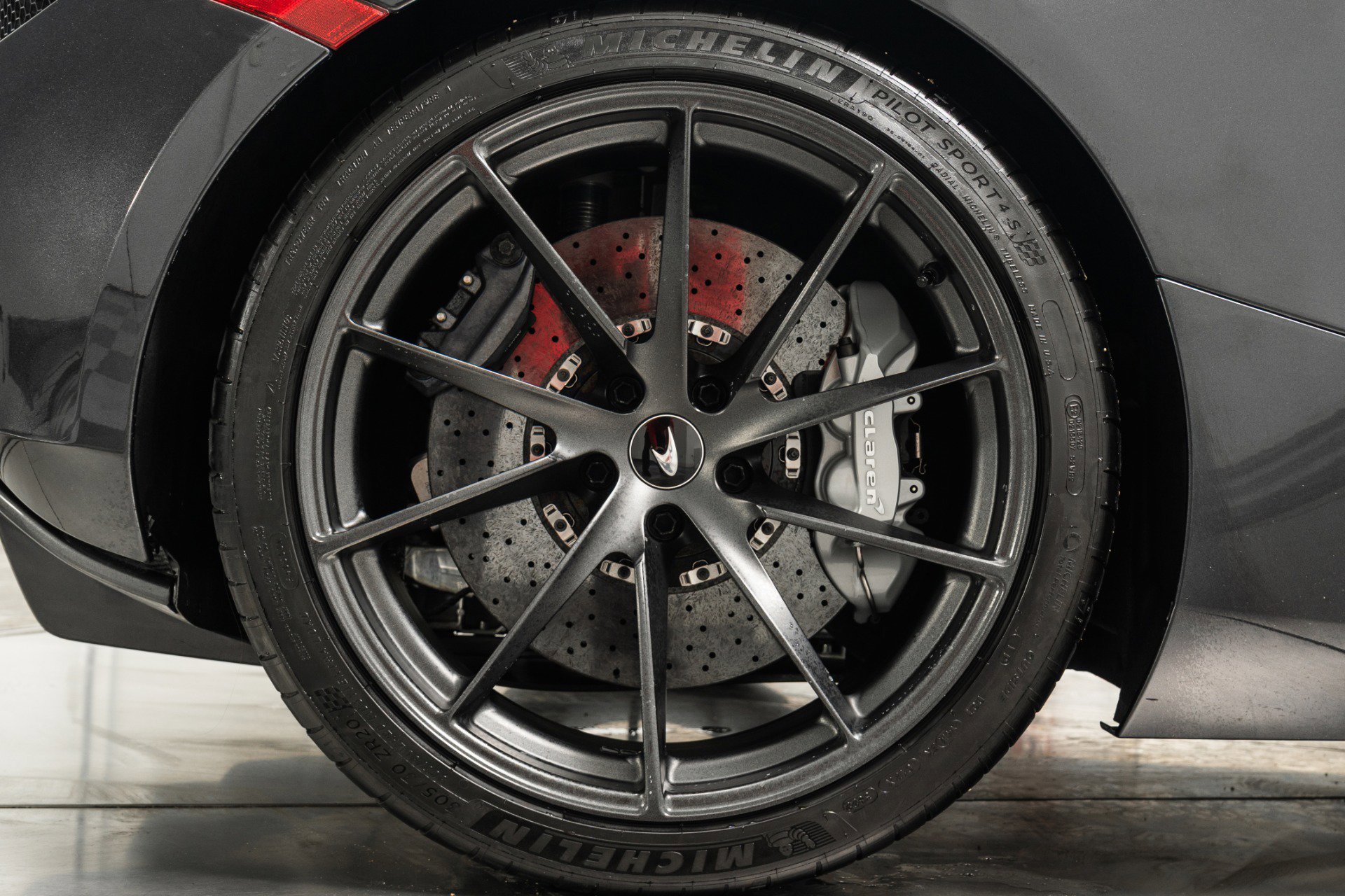 Used 2019 McLaren 720S Luxury photo 45