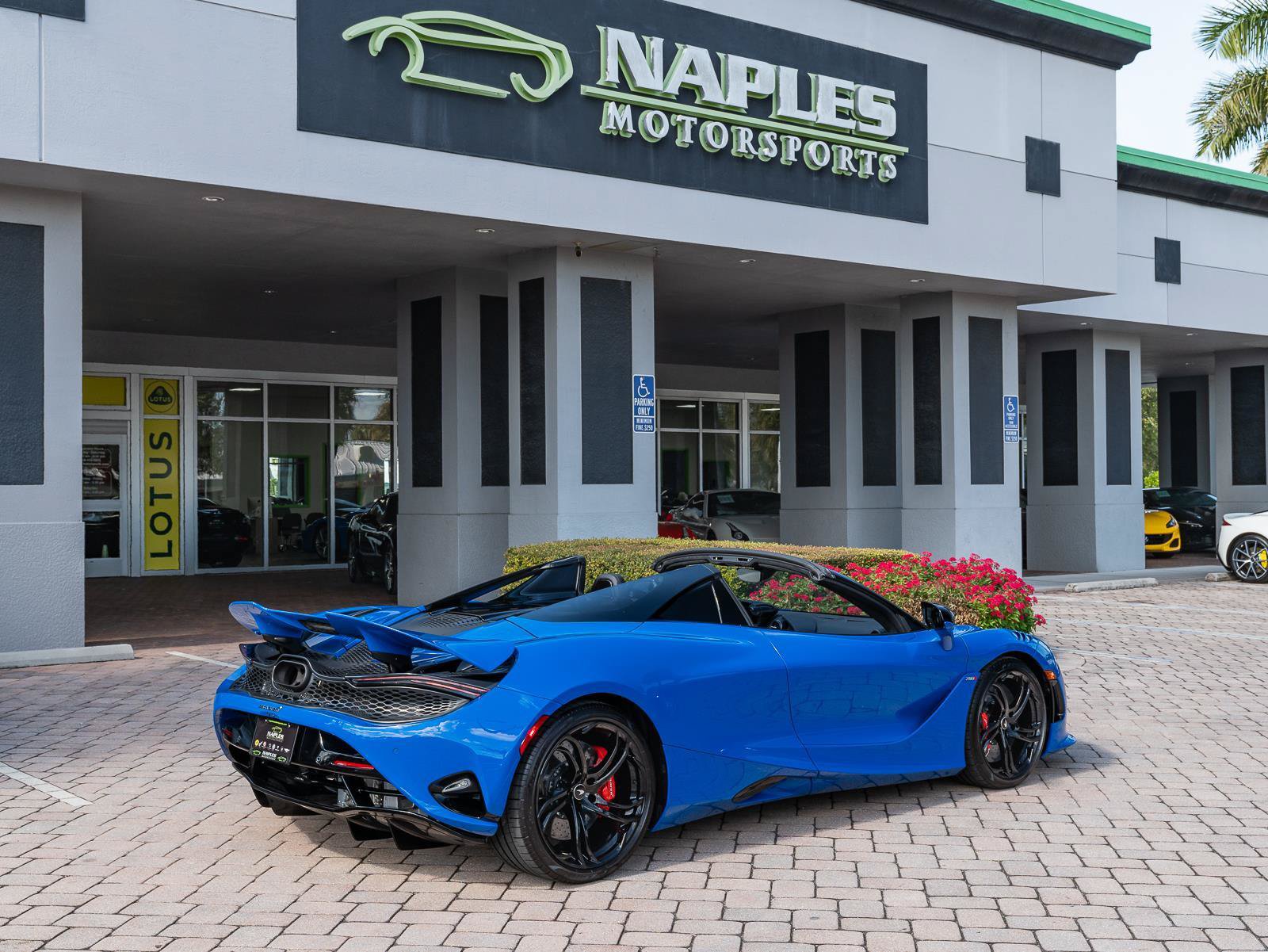 Used 2024 McLaren 750S Spider photo 45