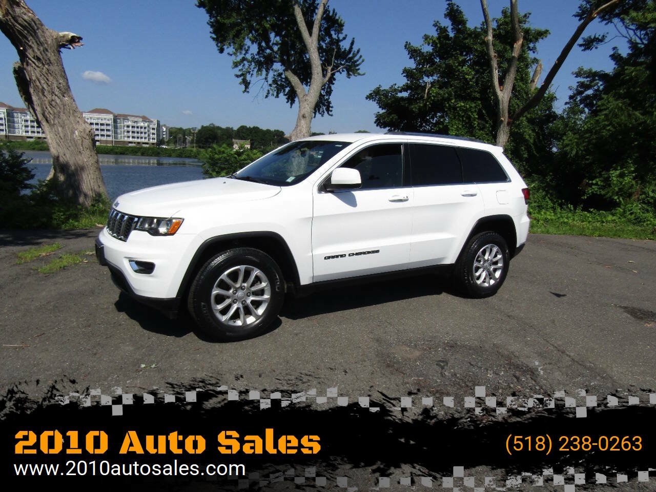 Used 2021 Jeep Grand Cherokee Laredo
