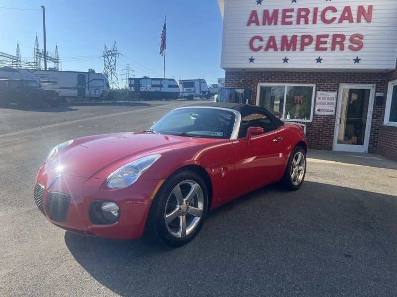 Used 2008 Pontiac Solstice GXP w/ Premium Package