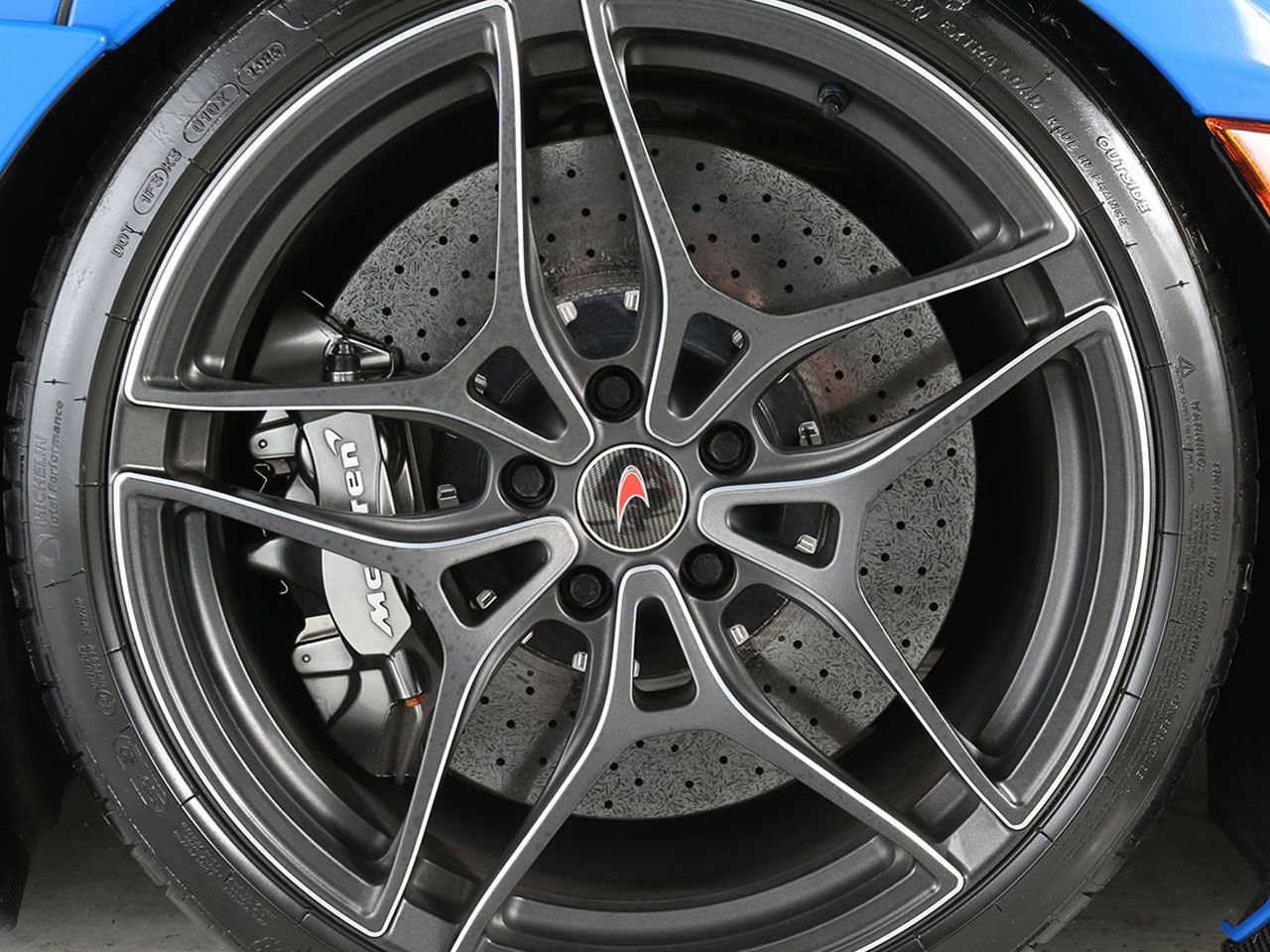 Used 2018 McLaren 720S Performance photo 6