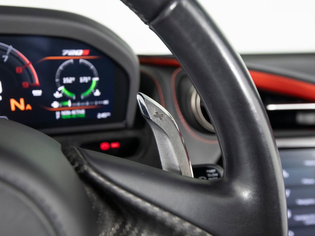 Used 2022 McLaren 720S Luxury photo 19