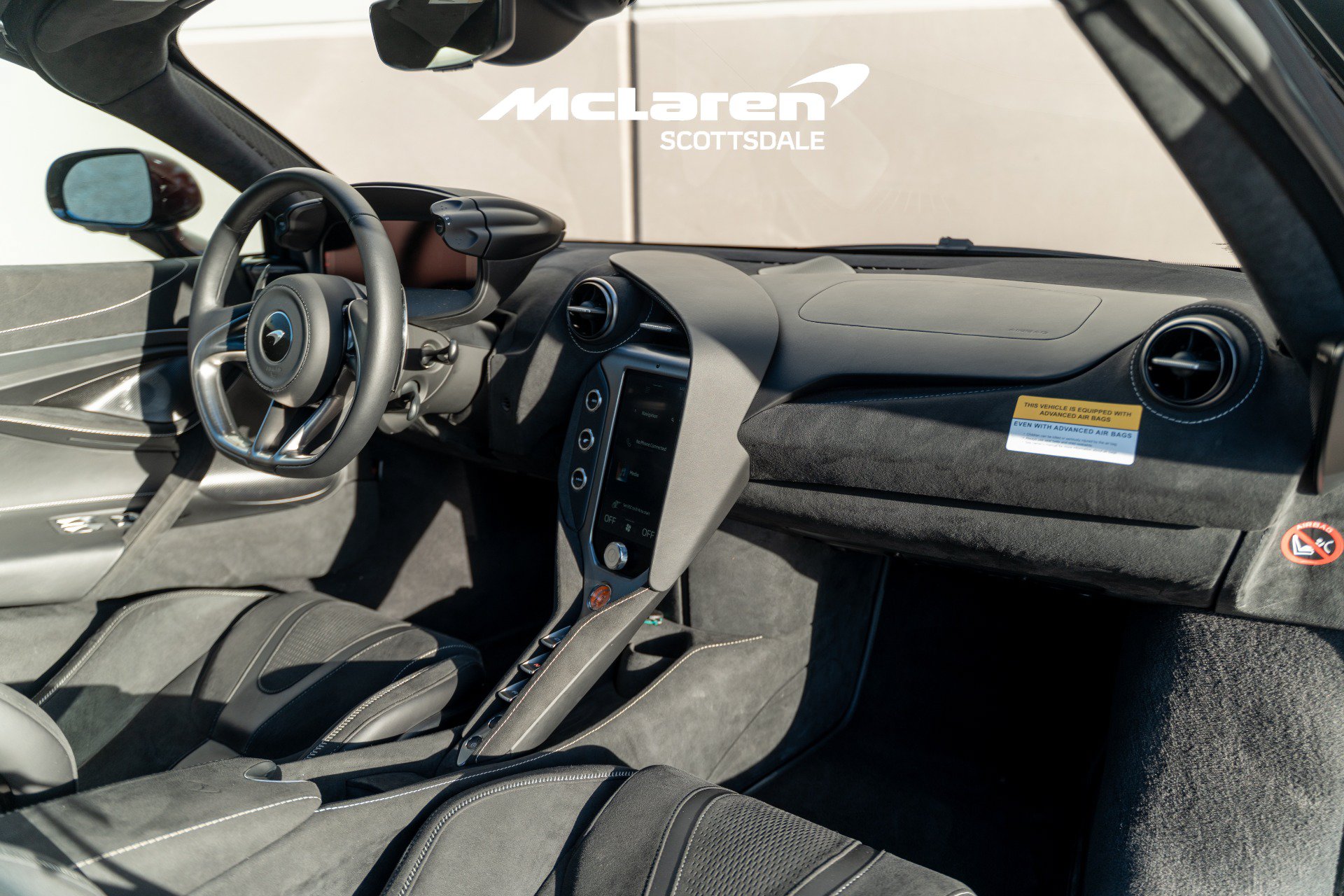 Used 2025 McLaren 750S photo 28