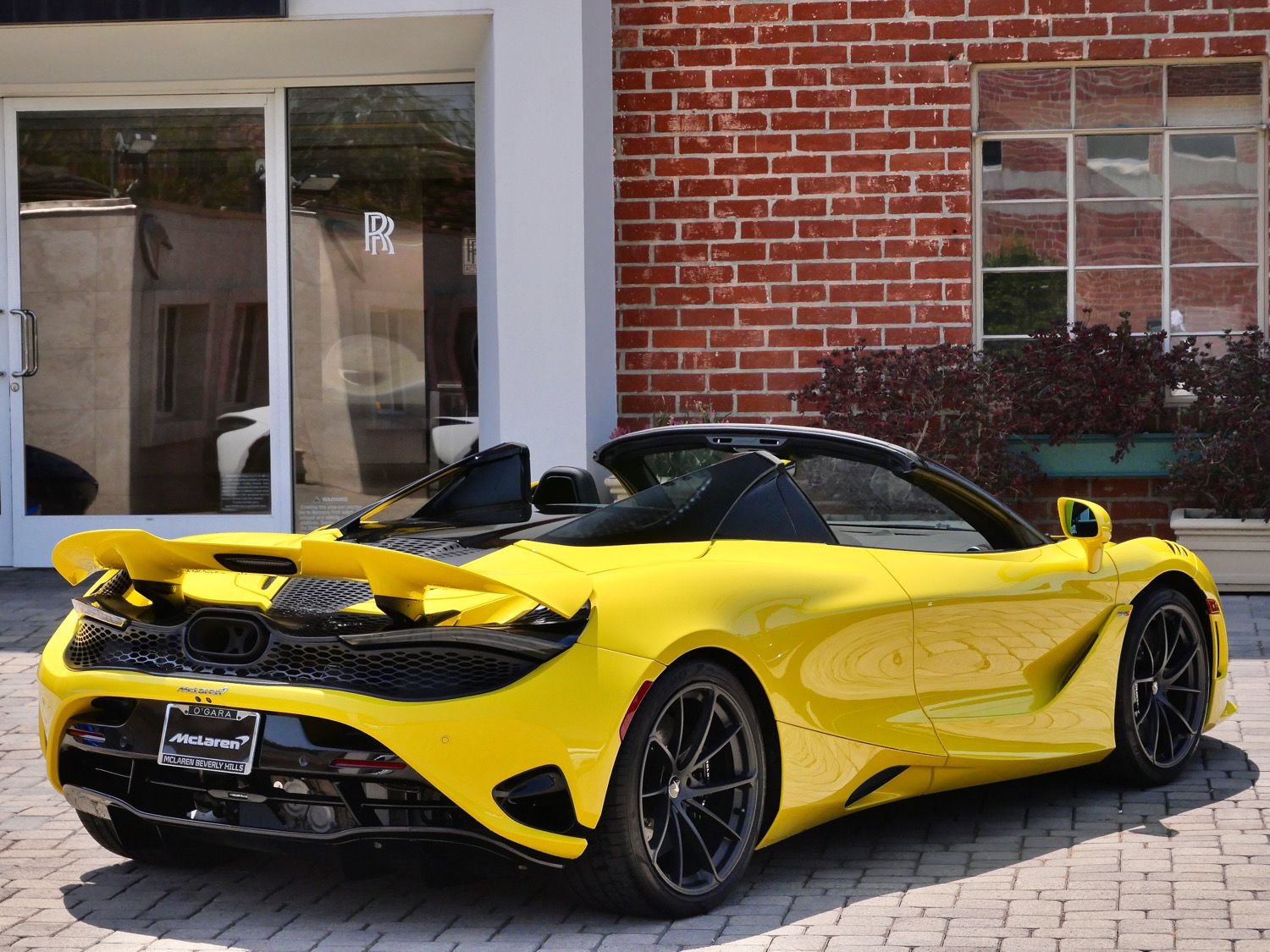 New 2027 McLaren 750S Spider 4