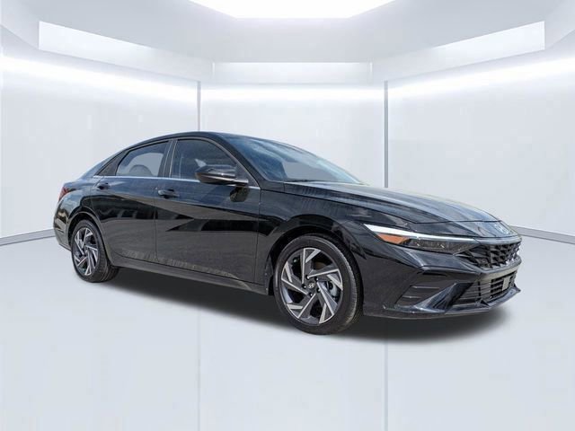 Certified 2025 Hyundai Elantra SEL