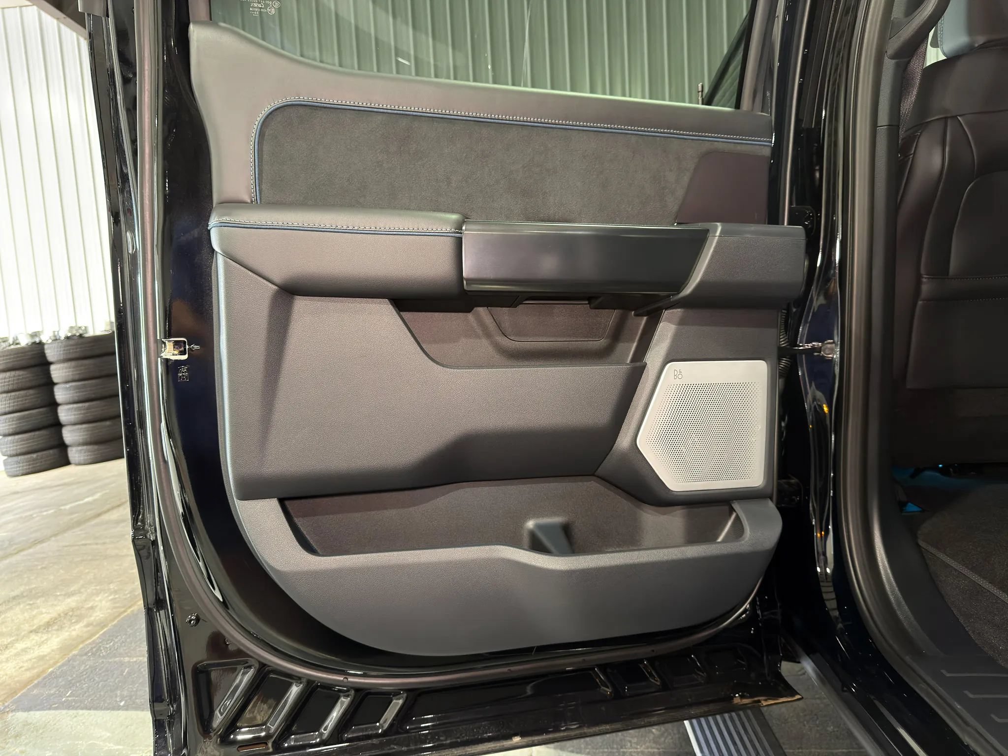 2026 Ford F-450 Super Duty Platinum - Photo 12