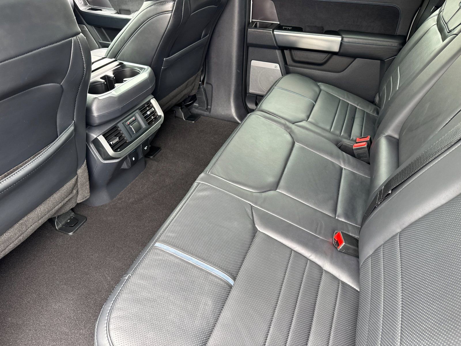 2024 Ford F150 Platinum