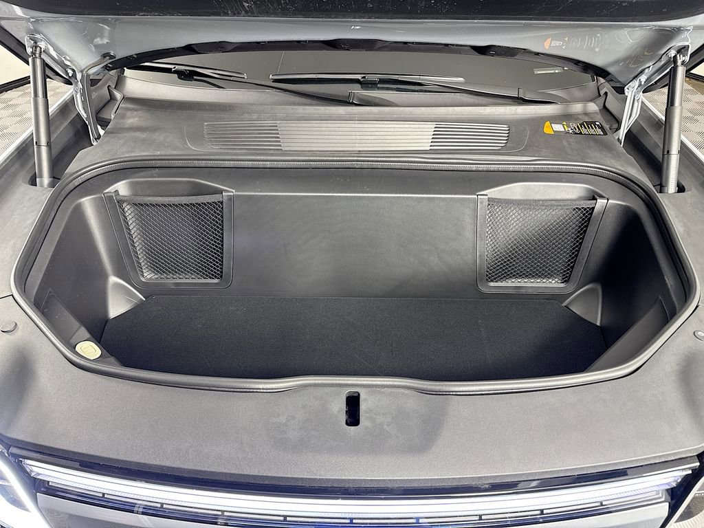 2025 Rivian R1S Adventure