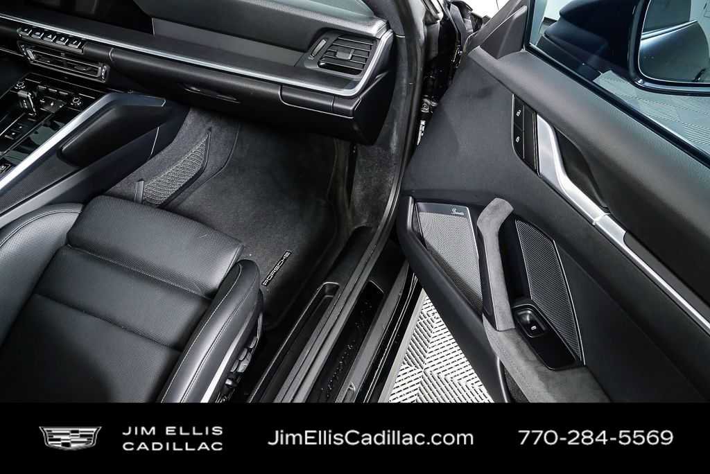 2024 Porsche 911 Carrera GTS