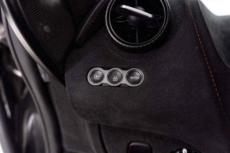 Used 2024 McLaren 750S Spider photo 91