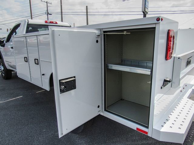 2025 GMC Sierra 3500 Pro