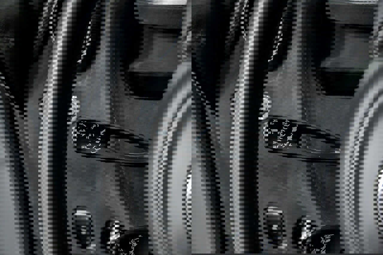 Used 2018 McLaren 720S Performance photo 32