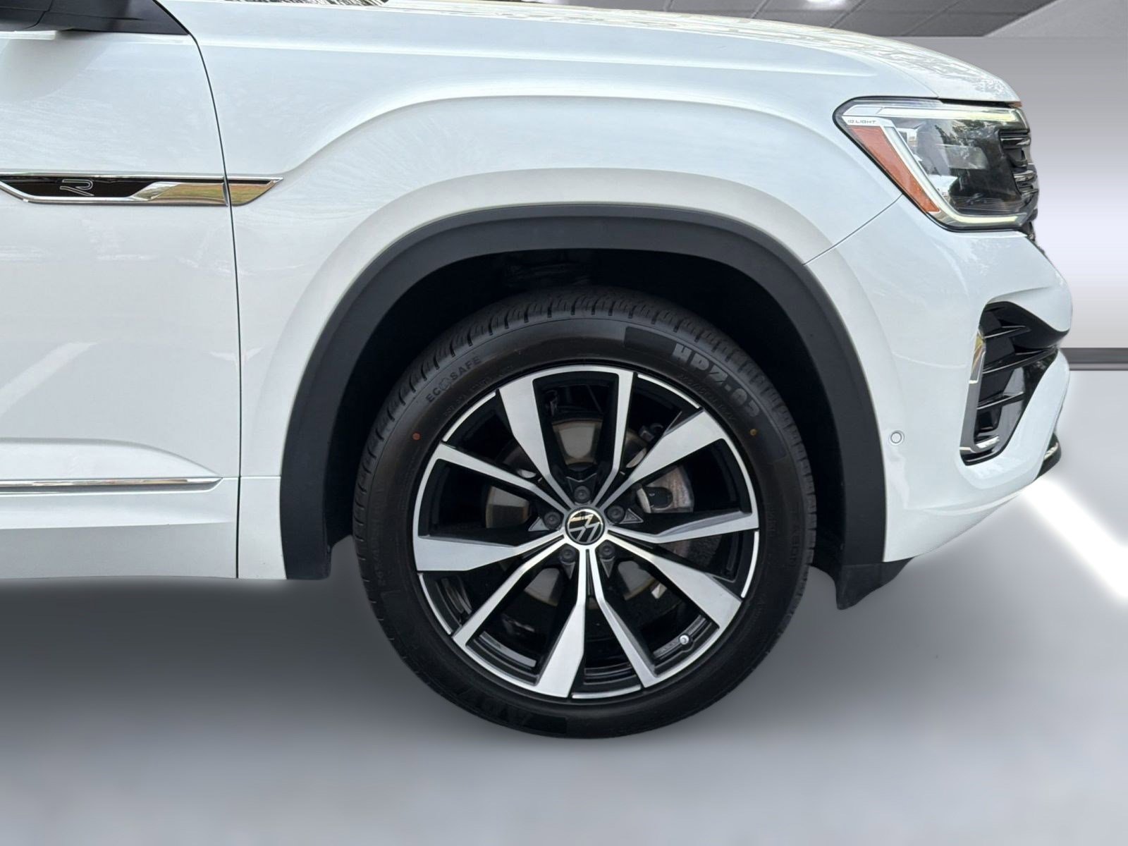 2024 Volkswagen Atlas SEL Premium R-Line