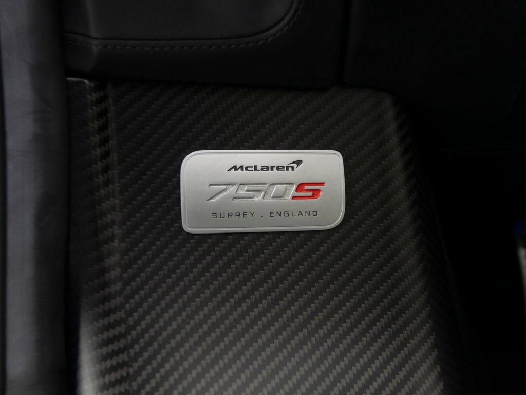 Used 2024 McLaren 750S Spider photo 32
