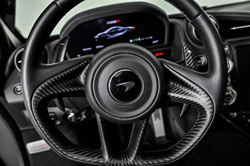 Used 2019 McLaren 720S photo 25
