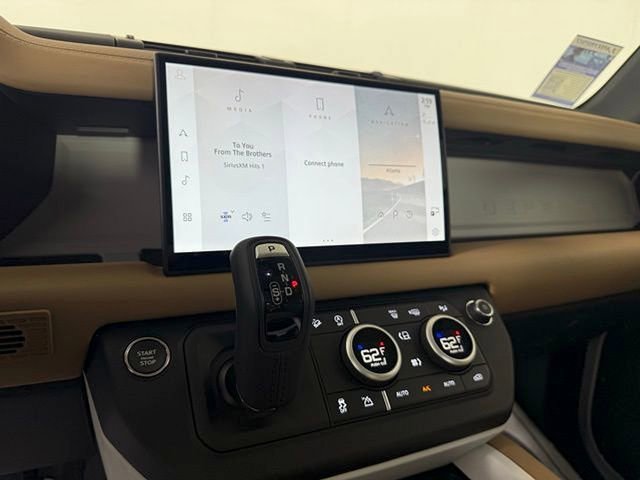 2025 Land Rover Defender 110 S