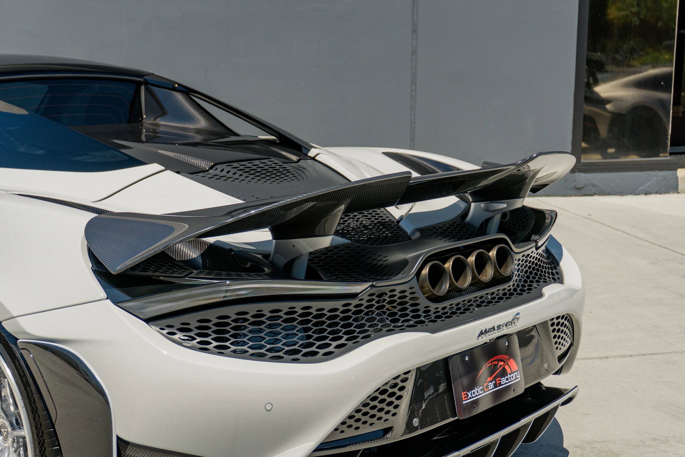 Used 2022 McLaren 765LT photo 58
