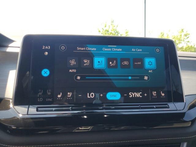 2025 Volkswagen Atlas Cross Sport SE