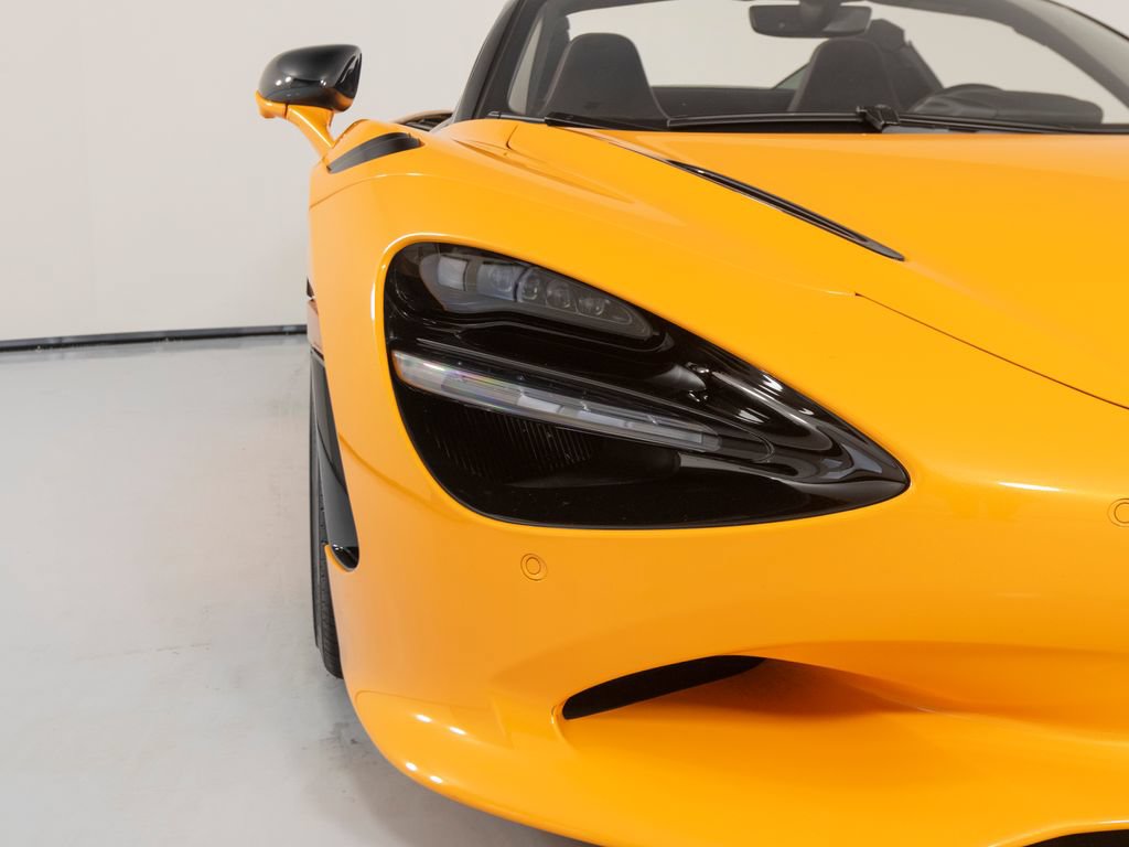Used 2024 McLaren 750S Spider photo 39