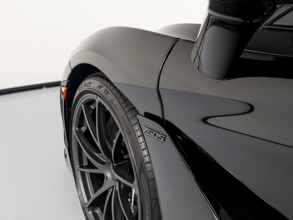Used 2025 McLaren 750S Spider photo 49