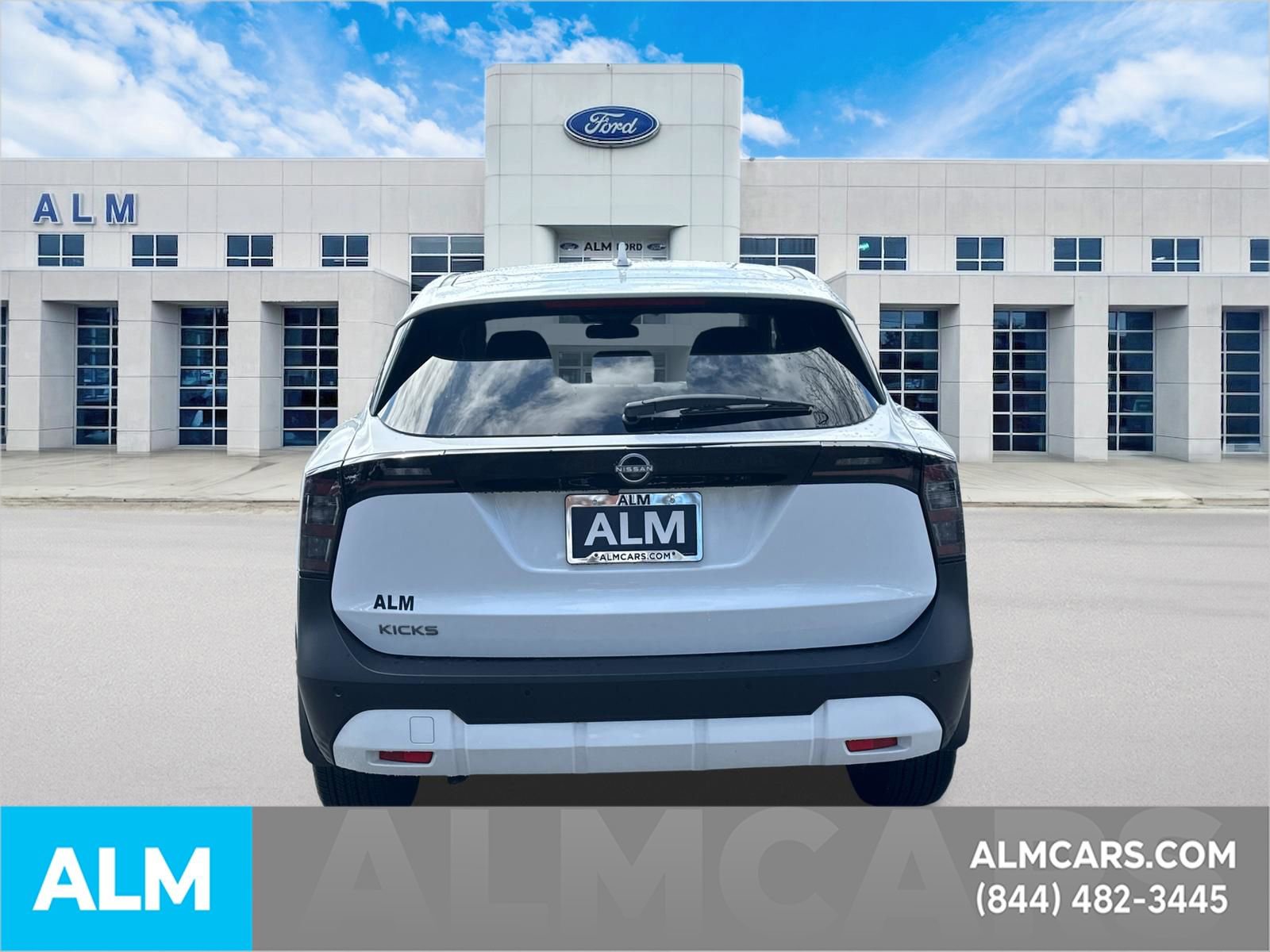 2025 Nissan Kicks SV