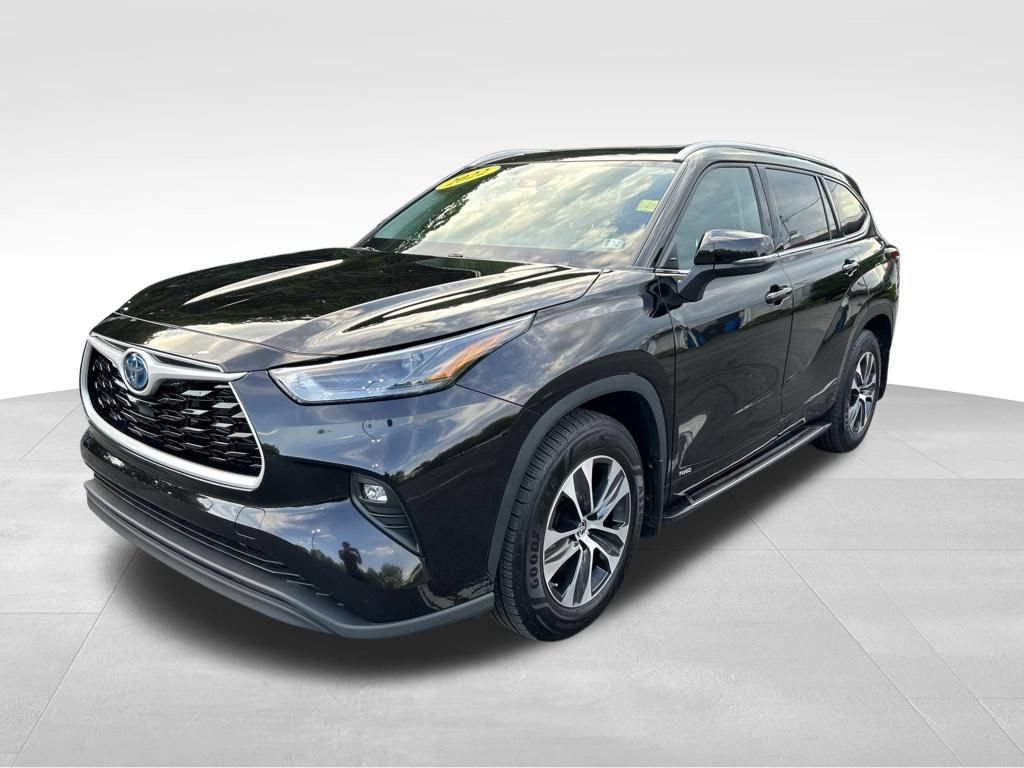 Used 2022 Toyota Highlander XLE