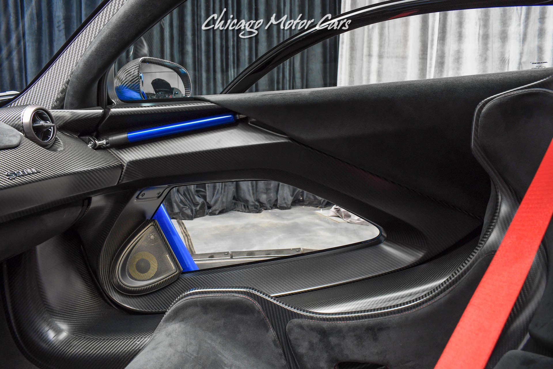 Used 2019 McLaren Senna Coupe ULTRA RARE Only 1685 Mil photo 29